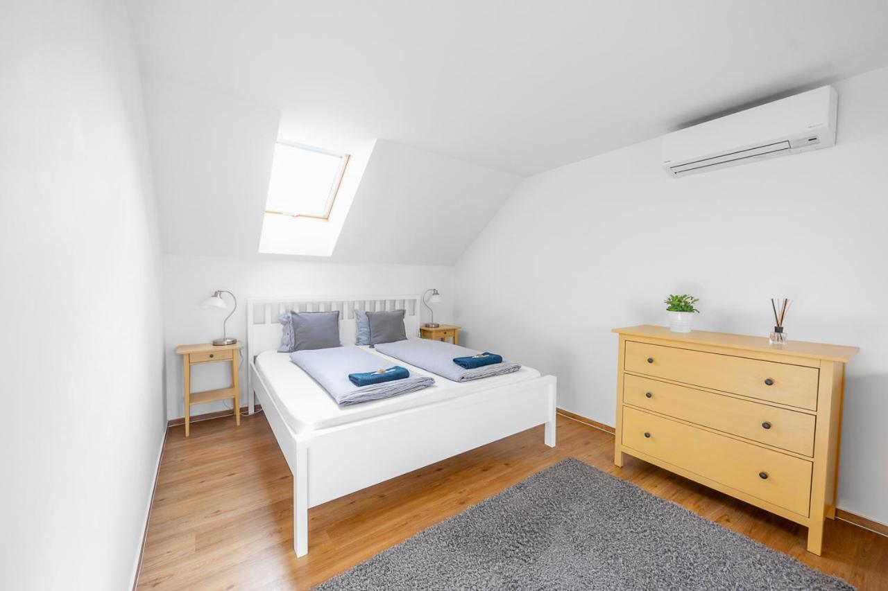 Apartman Ema Dolne Dunajovice Zewnętrze zdjęcie